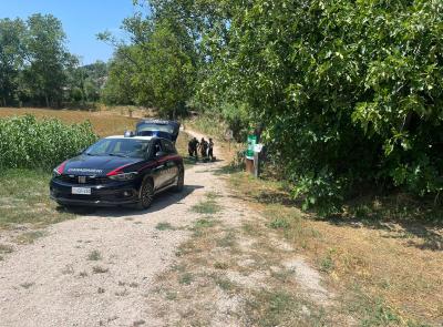 Dramma a Pollenza: ritrovato nel fiume il corpo senza vita di un uomo Dramma a Pollenza: ritrovato nel fiume il corpo senza vita di un uomo