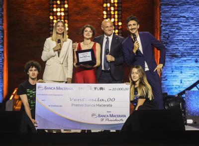 Elena Mil è la Vincitrice assoluta di Musicultura 2025