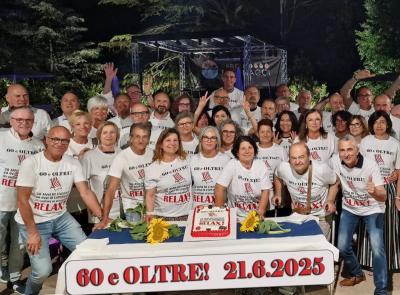 Montefano, festa per i ragazzi del 1965: una serata di ricordi e allegria al Parco Fibonacci