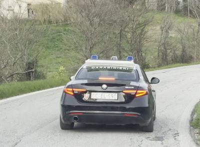 Montefano, l'ex compagna lo tampona e lo aggredisce: denunciata 27enne Montefano, l'ex compagna lo tampona e lo aggredisce: denunciata 27enne
