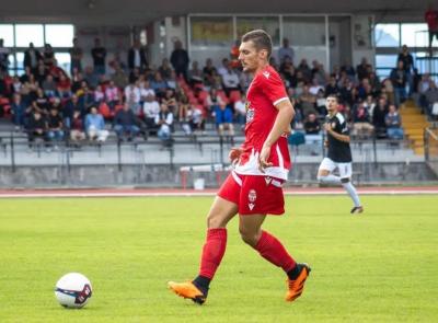 Si rompe il crociato, la Maceratese gli rinnova la fiducia e lo aspetta: Armin Nasic resta in biancorosso Si rompe il crociato, la Maceratese gli rinnova la fiducia e lo aspetta: Armin Nasic resta in biancorosso