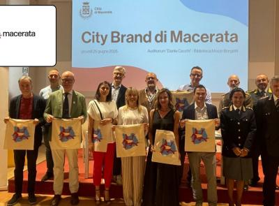 "L'azzurro del cielo, il rosso dei coppi e il bianco degli intonaci": Macerata presenta il nuovo city brand "L'azzurro del cielo, il rosso dei coppi e il bianco degli intonaci": Macerata presenta il nuovo city brand