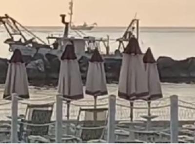 Pesca illegale a Civitanova: vongolara sanzionata dalla Guardia Costiera