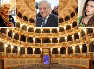 Tajani a Macerata, passerella per pochi intimi: il ministro premiato in teatro ma l'evento è top secret