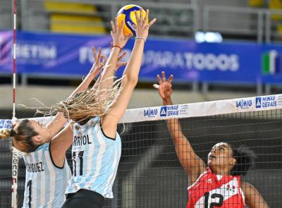 Bianca Farriol da urlo: oro alla Copa America e miglior centrale per la nuova stella della CBF Balducci HR Bianca Farriol da urlo: oro alla Copa America e miglior centrale per la nuova stella della CBF Balducci HR