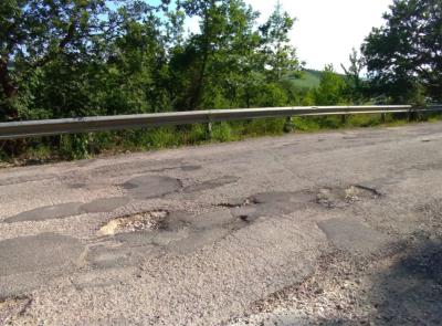 Montefano, il Comune risponde alle proteste su via Fratte: “Colpa dei mancati fondi regionali”