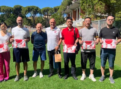 Open day biancorosso, una festa di sport e apertura internazionale: la Maceratese accoglie la delegazione di Via Soccer Open day biancorosso, una festa di sport e apertura internazionale: la Maceratese accoglie la delegazione di Via Soccer