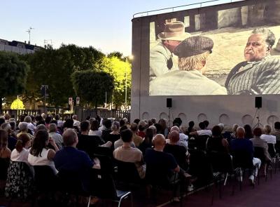 Cinema all'aperto, un'estate di film sotto le stelle: da Ussita a Civitanova, ecco tutte le rassegne in provincia