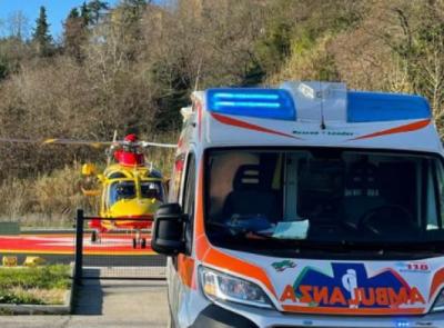 Macerata, operaio cade dalle scale in un cantiere: trasportato a Torrette in elisoccorso