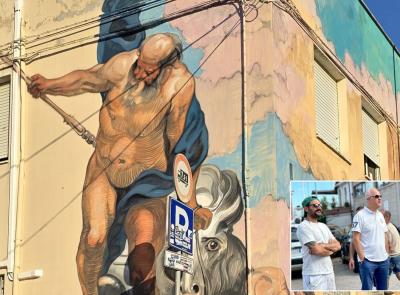 Nettuno approda a Civitanova: Ravo firma il nuovo murale al porto Nettuno approda a Civitanova: Ravo firma il nuovo murale al porto