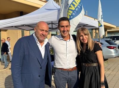 Luca Paolorossi entra nella Lega, all'annuncio c'è anche Vannacci: "Darò il mio contributo ad Acquaroli"