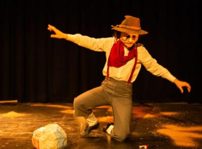 Pioraco, “Terra e Polvere” accende Maskamarke: il festival della Commedia dell'arte