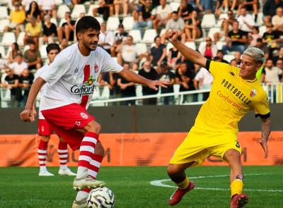 Maceratese in rodaggio, l’Ascoli affonda il colpo: oltre 3.000 tifosi per l'allenamento al Del Duca