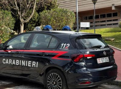 Macerata, choc al pronto soccorso: picchia un infermiere, denunciato paziente di 46 anni