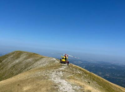 Accusa un malore sulla cresta del Monte Sibilla: donna soccorsa ed elitrasportata all'Ospedale di Ascoli