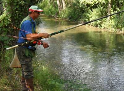 San Severino, 60 concorrenti attesi per il Trofeo di pesca alla trota torrente