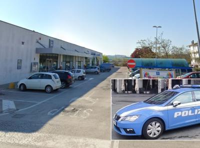Montecosaro, tentato furto nel parcheggio dell’Eurospin: 5 fogli di via per i ladri “trasfertisti"