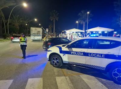 Civitanova, prezzi non esposti e prodotti non autorizzati: multa salata per un negozio etnico