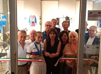Civitanova, Inaugurata al Lido Cluana la rassegna “Pedali che raccontano”: la biciletta al centro Civitanova, Inaugurata al Lido Cluana la rassegna “Pedali che raccontano”: la biciletta al centro