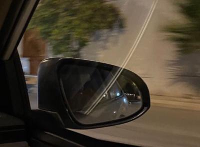 Aggressione choc sul lungomare: settantenne urta uno specchietto e viene colpito con tre pugni in volto