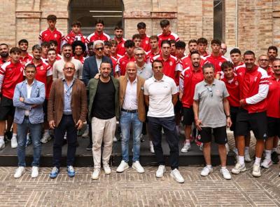 "Meglio la Maceratese che la Coppa dei Campion": la squadra incontra l'amministrazione in vista del debutto (VIDEO)