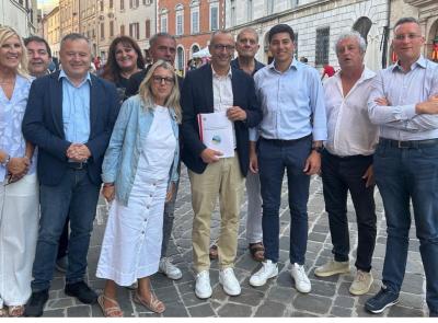 Quale futuro per Scossicci? Comitato e balneari incontrano Ricci: "Impegno serio per salvare la costa"