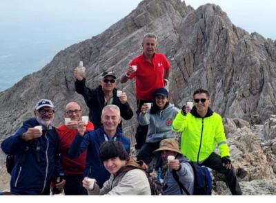 Gran Sasso, nuova impresa per gli scalatori "over" di Treia: il gruppo nato su Facebook non si ferma