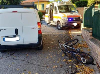 San Severino, grave incidente in bici: 25enne soccorso in eliambulanza (FOTO)
