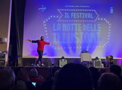 Macerata, magia e comicità all’Excelsior: riparte La Notte delle Illusioni