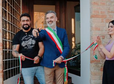 Dall'Argentina a Loro Piceno: il fotografo e videomaker Andy Timi apre il suo "Studio Creativo"