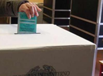 Elezioni regionali 2025: nelle marche, alle ore 19.00 ha votato il 30,24% degli elettori