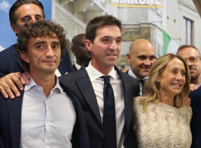 Acquaroli festeggia con Arianna Meloni al fianco: "Campagna elettorale bella, al lavoro già da domani" (FOTO)