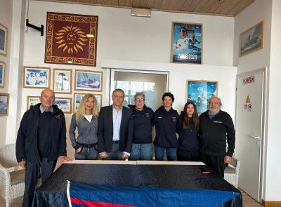 “Giro di Boa” a Civitanova: la vela come rinascita per le donne dopo il tumore al seno