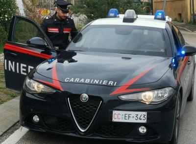 Tolentino - Tampona un’auto e fugge, poi va al Pronto Soccorso: 38enne scoperto con cocaina nel sangue