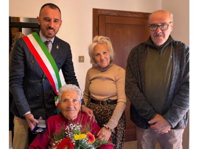 Matelica festeggia i 100 anni di Ida Flamini, simbolo della frazione Piane