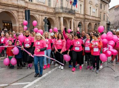 San Severino si veste di rosa: torna la Pink Parade 2025 per la ricerca contro i tumori femminili San Severino si veste di rosa: torna la Pink Parade 2025 per la ricerca contro i tumori femminili