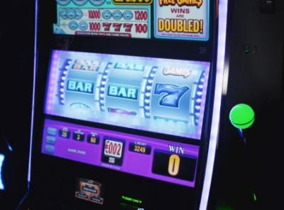 Conoscere le slot online: gameplay, strategie e tendenze popolari Conoscere le slot online: gameplay, strategie e tendenze popolari
