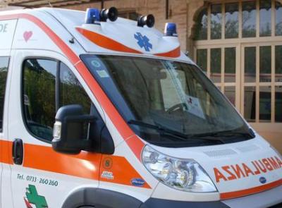 Il Banco Marchigiano dona una nuova ambulanza alla Croce Verde civitanovese Il Banco Marchigiano dona una nuova ambulanza alla Croce Verde civitanovese