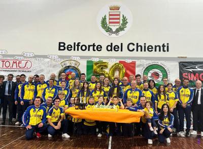 Festa per gli arcieri del Medio Chienti per il 50° titolo italiano