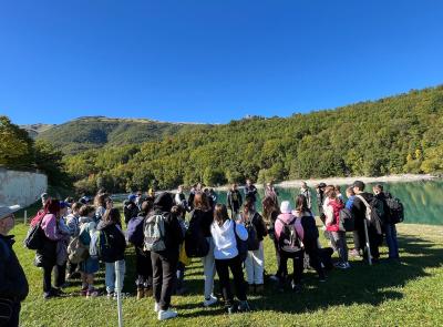 Gli studenti del "Mattei" alla scoperta del Lago di Fiastra: una lezione di sostenibilità e territorio