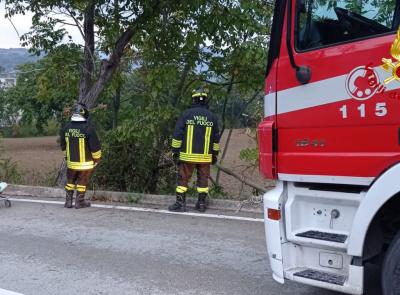 Tragedia a San Severino, auto finisce in un dirupo: muore giovane di 28 anni
