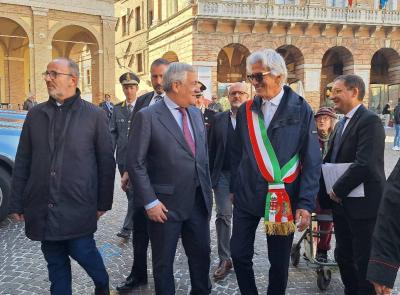 Tajani a Macerata: "Cultura straordinaria forza per promuovere l'Italia. Giunta regionale? I nodi si stanno sciogliendo"