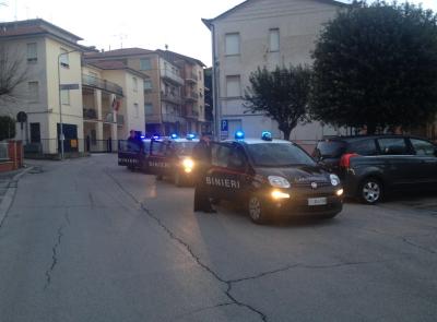 Mogliano, irregolarità in un tomaificio: oltre 32mila euro di sanzioni e titolare denunciato Mogliano, irregolarità in un tomaificio: oltre 32mila euro di sanzioni e titolare denunciato