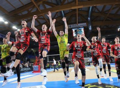 Nikolov è un uragano: la Lube spazza via Trento in 4 set e si issa al secondo posto