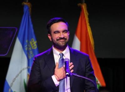 Eletto il nuovo sindaco di New York: "Sono giovane, sono musulmano, sono un socialista democratico. Mi rifiuto di scusarmi per questo"