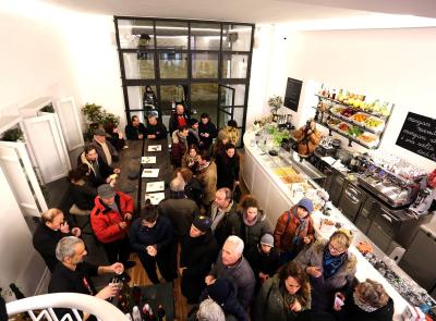 Macerata, al VerdeCaffè rivive il gusto dell'incontro: nasce Club43, cibo e conversazioni sulla città che cambia