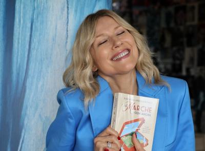 "Dalle Marche con amore": Natasha Stefanenko e Il Doppiatore Marchigiano al teatro Feronia