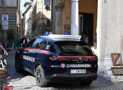 Uno rifiuta l'alcol test, l'altro falsifica la propria identità: doppia denuncia a Macerata