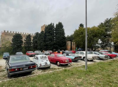 Sessanta vetture alla “Castagnata per auto d’epoca” organizzata da Afas Foligno e Caem/Scarfiotti