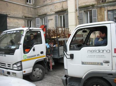 Macerata, sgombero del Palazzo del Governo: arredi al riuso per ridurre sprechi e costi